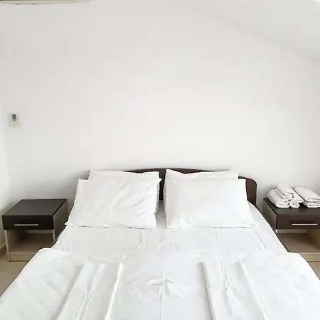 Prajo, 3* Orebić