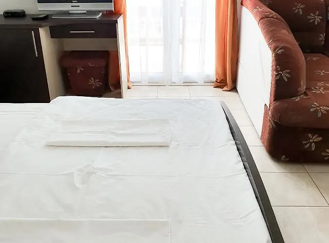 Prajo, 3*