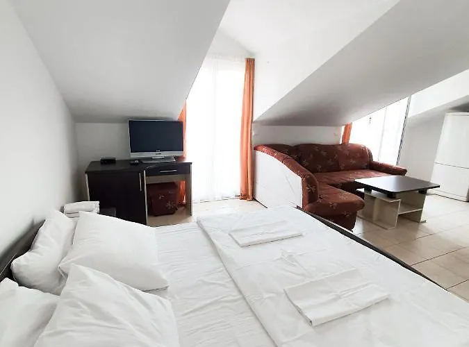 Prajo, Gasthuis Orebić